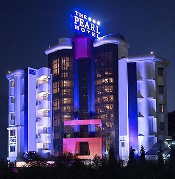 The Pearl Hotel Колката Екстериор снимка